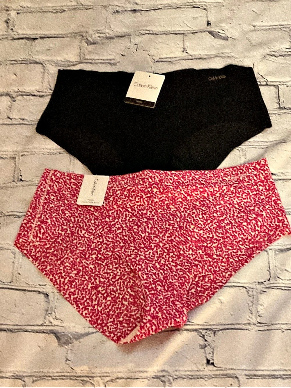NWT - 2 Pair Size Large Calvin Klein Hipster Panties 1 Black & 1 Pink and Beige